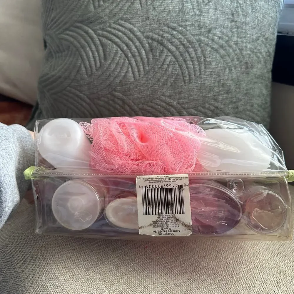 Vintage Bath & Body Works‎ Escapes Cosmetic Bag Set Set Rose Cream Spray Gel